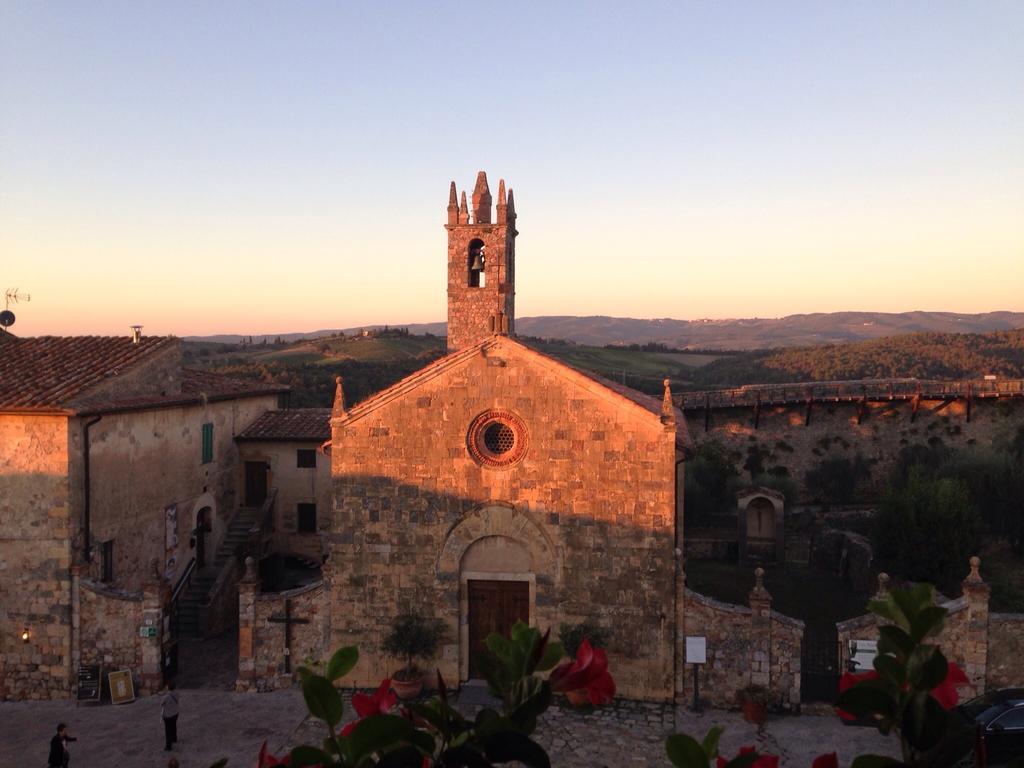 B&B In Piazza Monteriggioni Exteriér fotografie